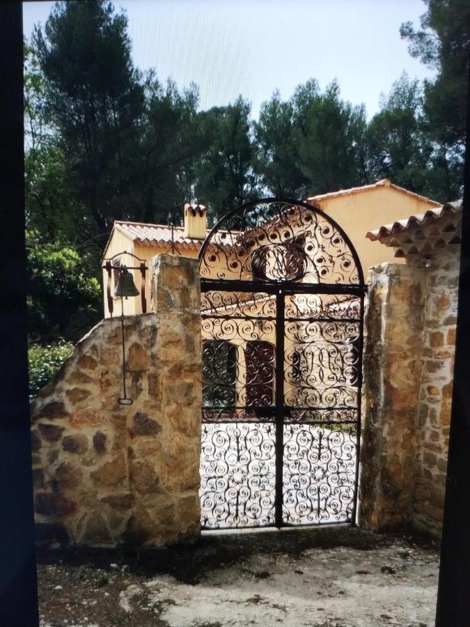 Vila La Teze Le Castellet  Exteriér fotografie